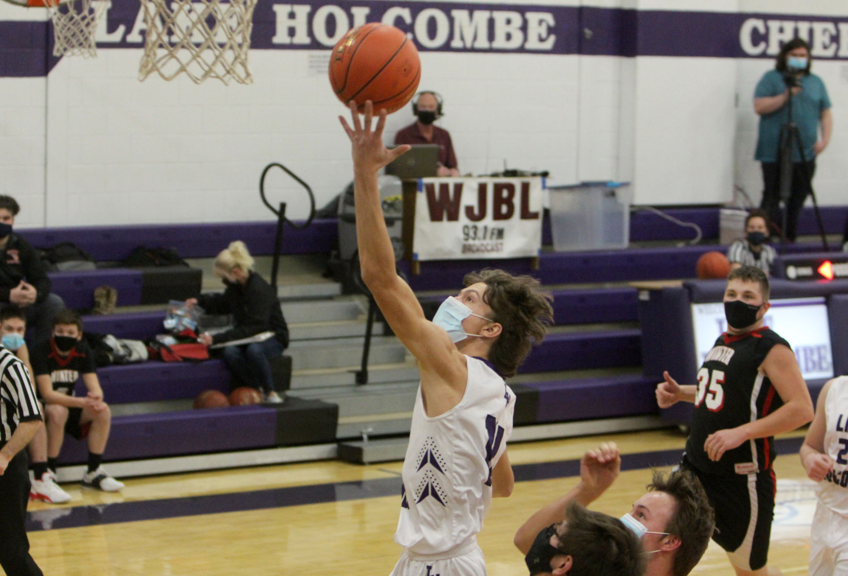 Winter at Lake Holcombe boys basketball 1-5-21